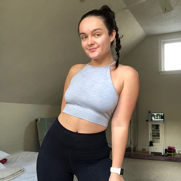 🎉Meet your Posher, Monique🎉 - Picture 3 of 8